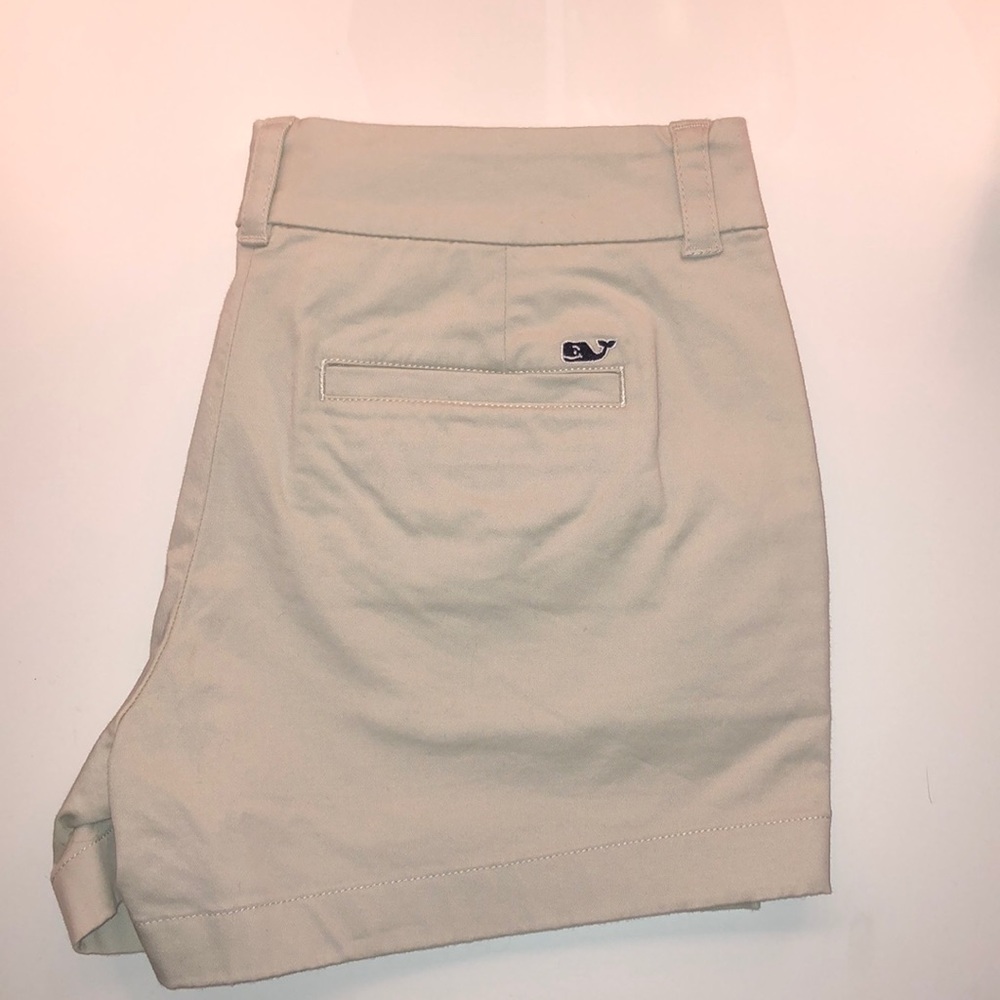 Khaki vineyard vines shorts